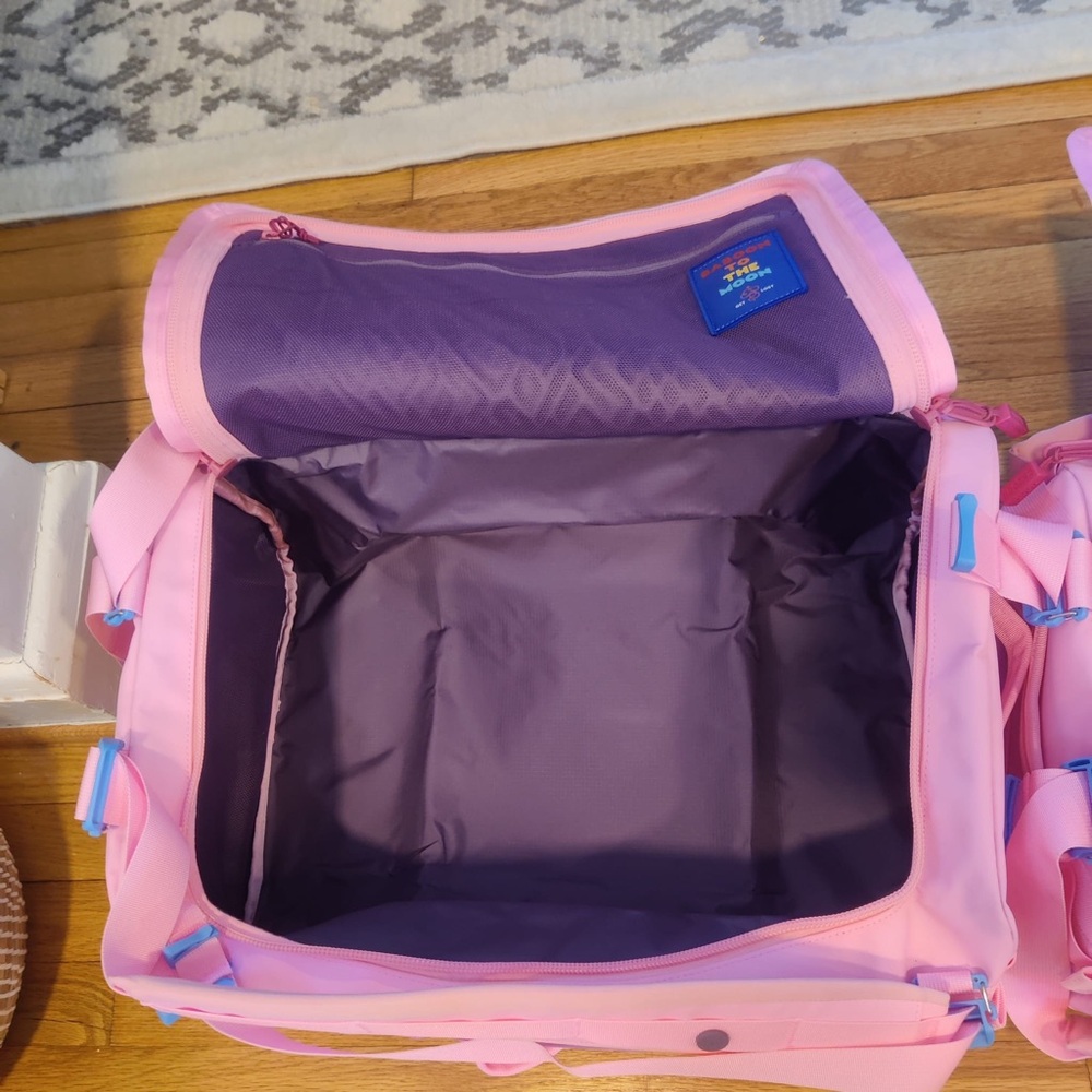 Baboon to the Moon Cotton Candy Pink Go Bags 40L New with slight Defect - Picture 2 of 10